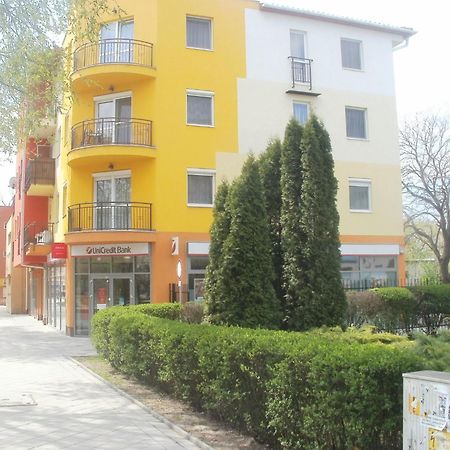 Apartman Otto Hajduszoboszlo Ngoại thất bức ảnh