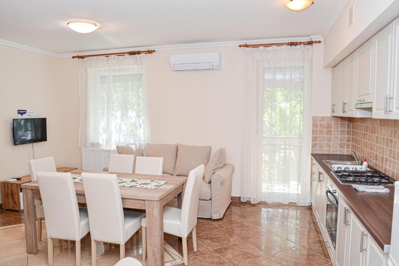 Apartman Otto Hajduszoboszlo Ngoại thất bức ảnh