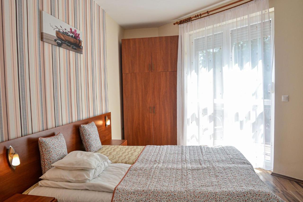 Apartman Otto Hajduszoboszlo Ngoại thất bức ảnh