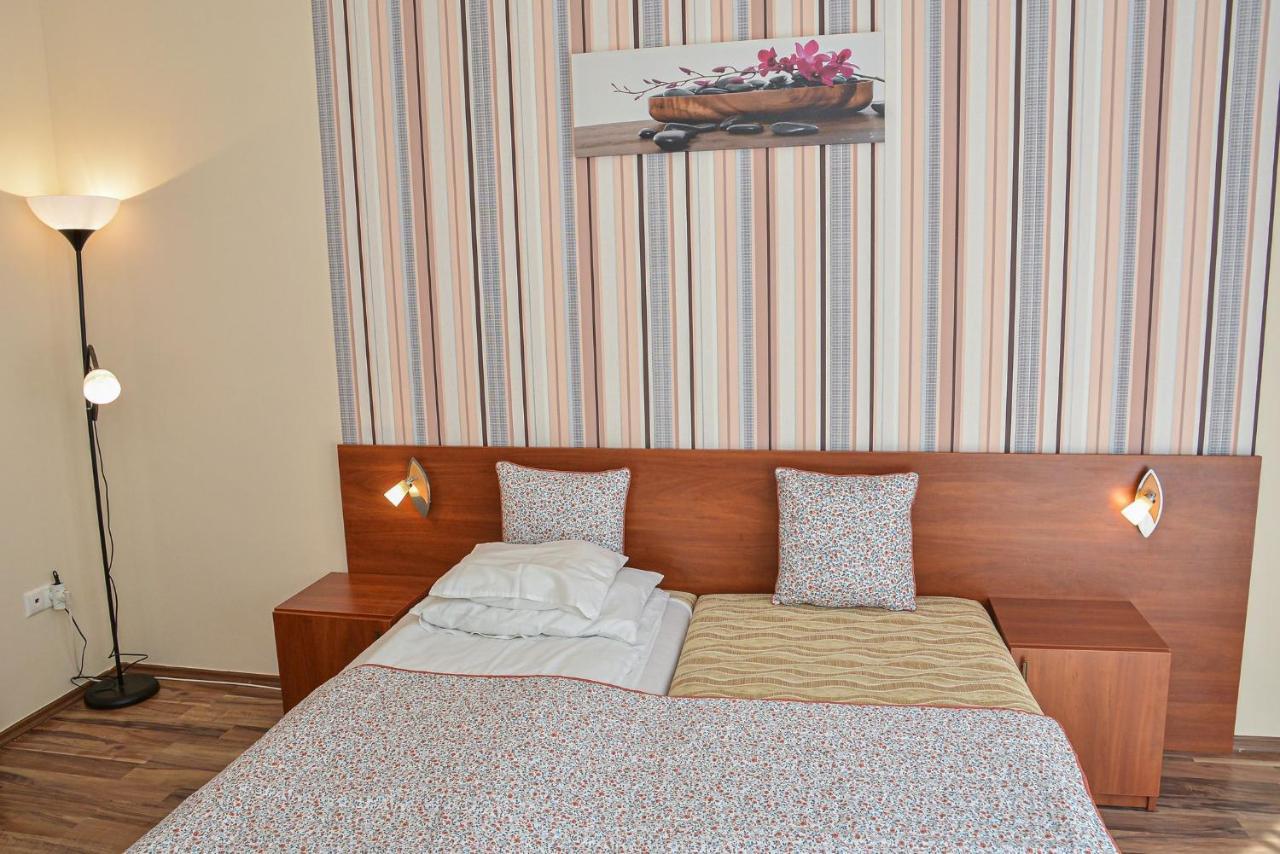 Apartman Otto Hajduszoboszlo Ngoại thất bức ảnh