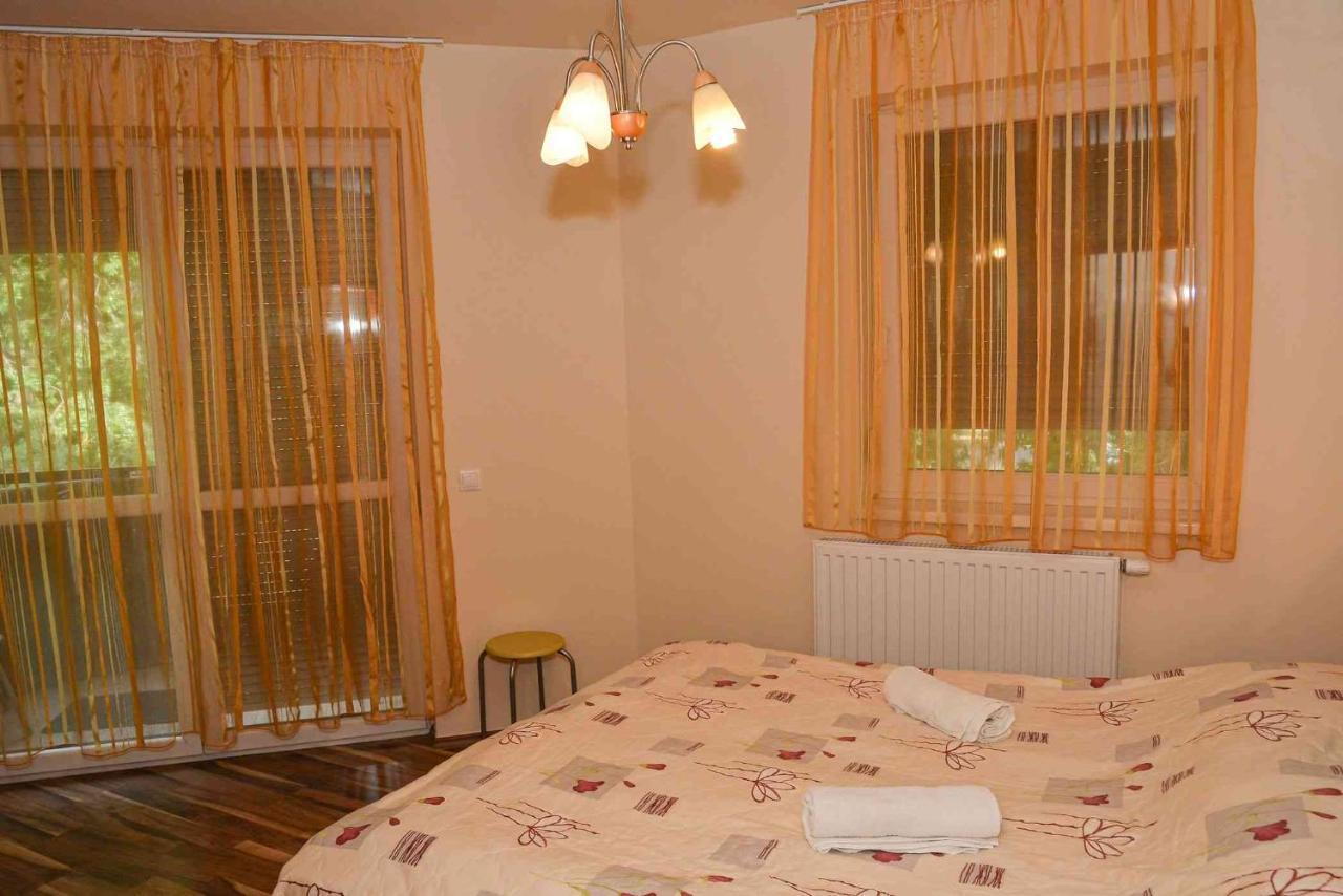 Apartman Otto Hajduszoboszlo Ngoại thất bức ảnh