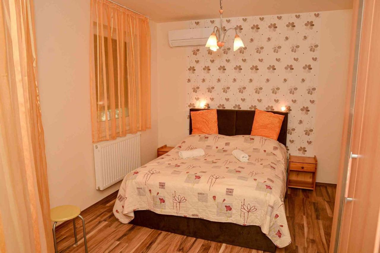 Apartman Otto Hajduszoboszlo Ngoại thất bức ảnh